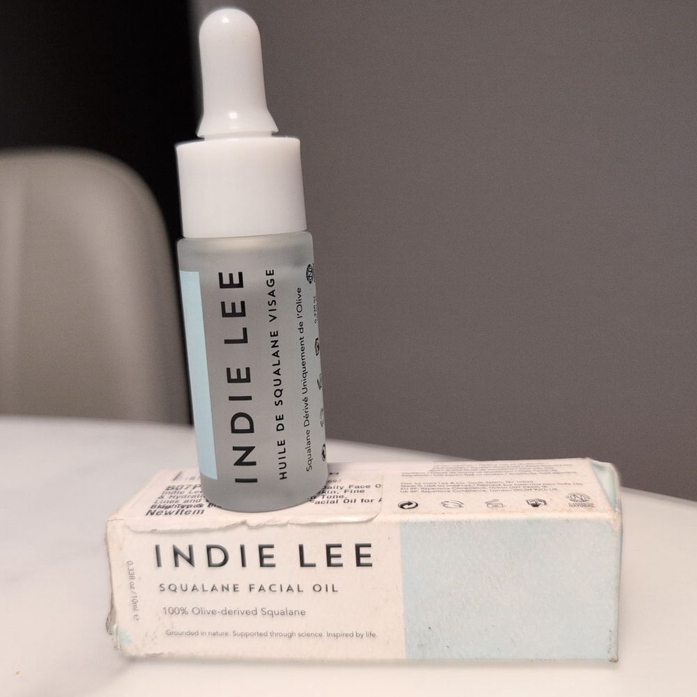 INDIE LEE Squalane Facial Oil 100 % Olive-Derived Squalane Size 0.34 Fl Oz 10ml